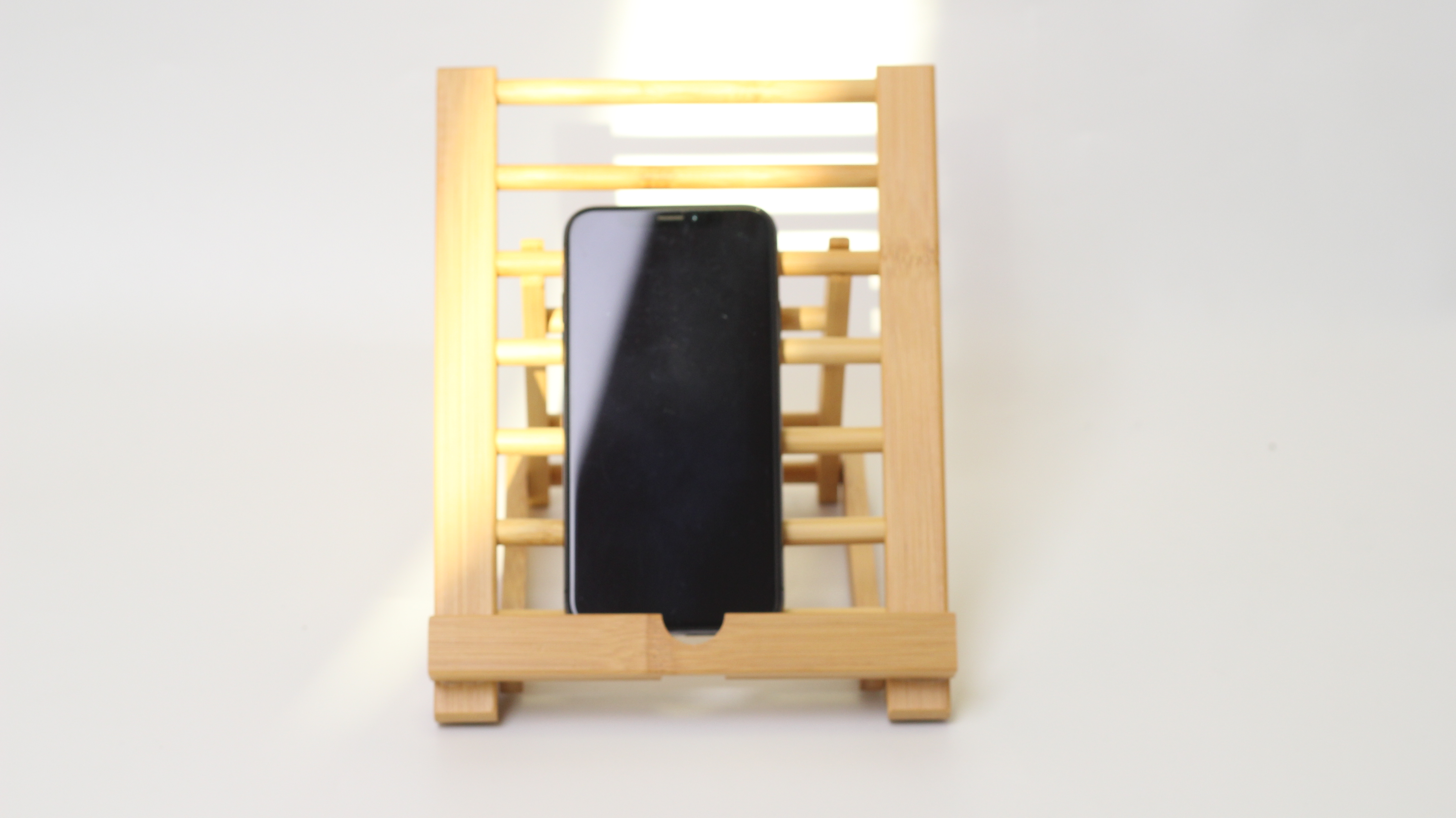 Bamboo and wood mobile phone bracket