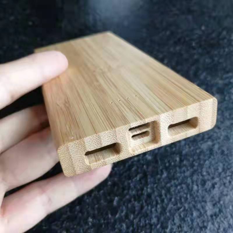 Bamboo and wood wireless charging treasure