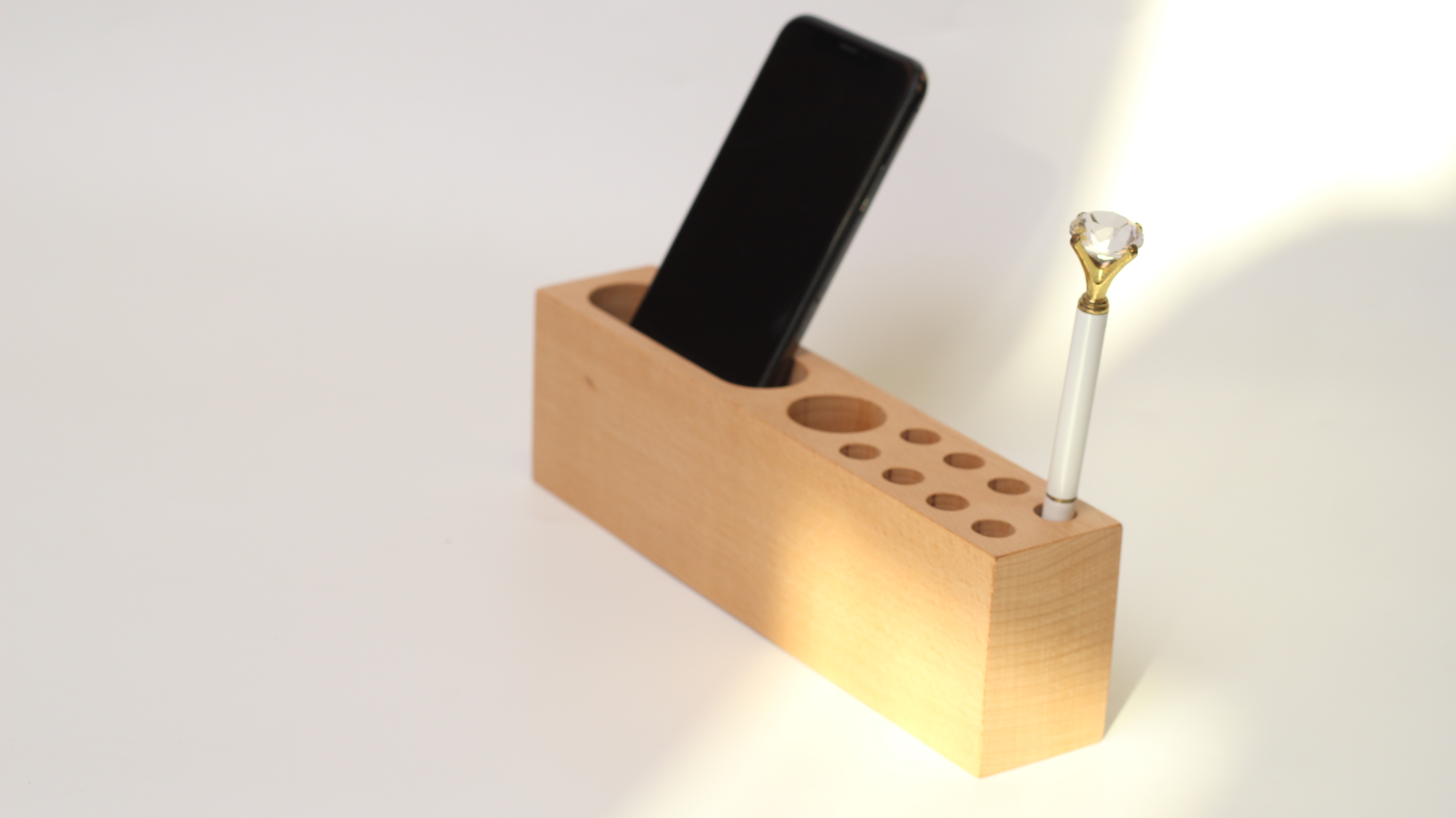 Stereoscopic bamboo and wood mobile phone holder penholder