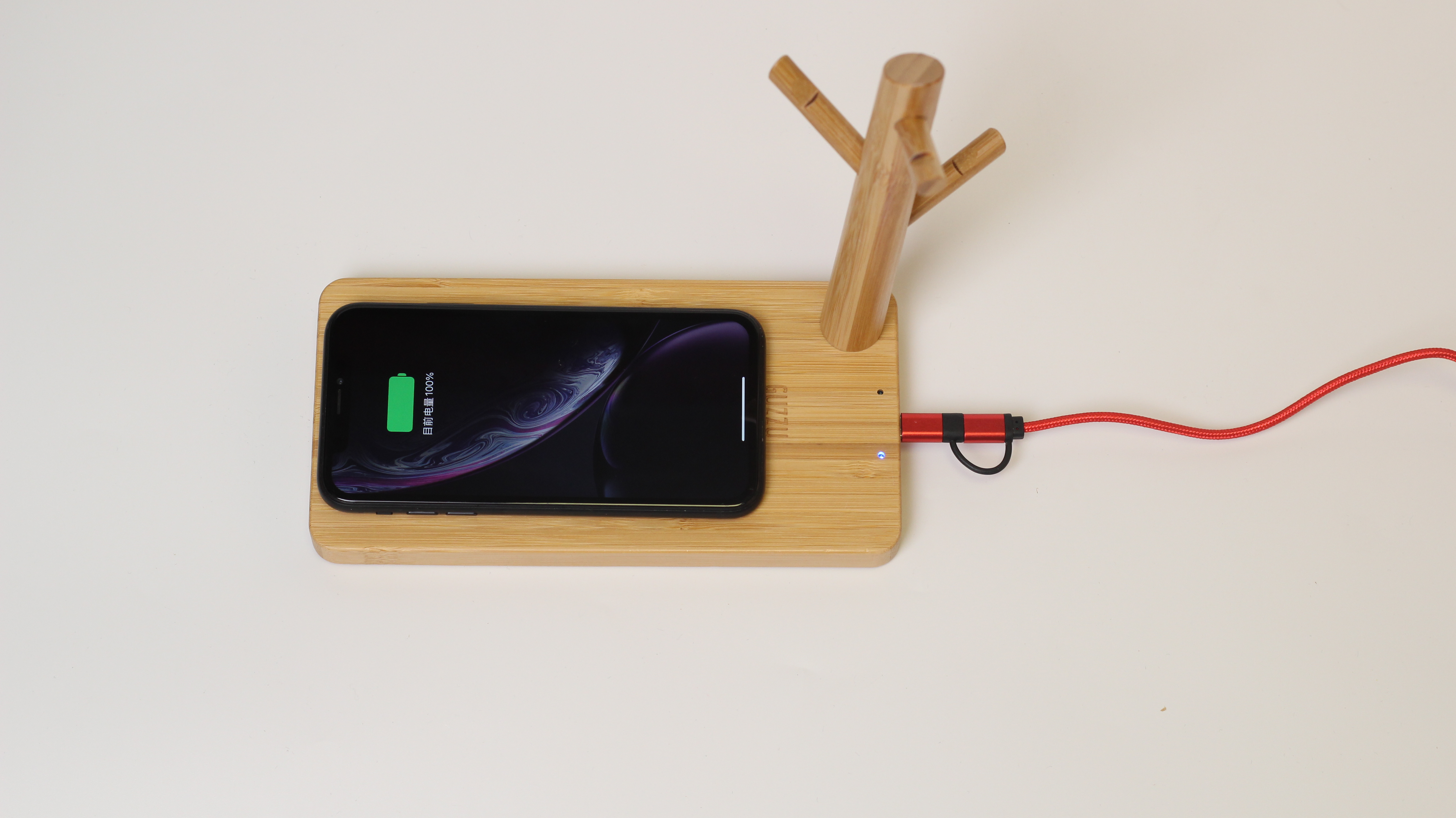 Bamboo tree shaped wireless charging bracket