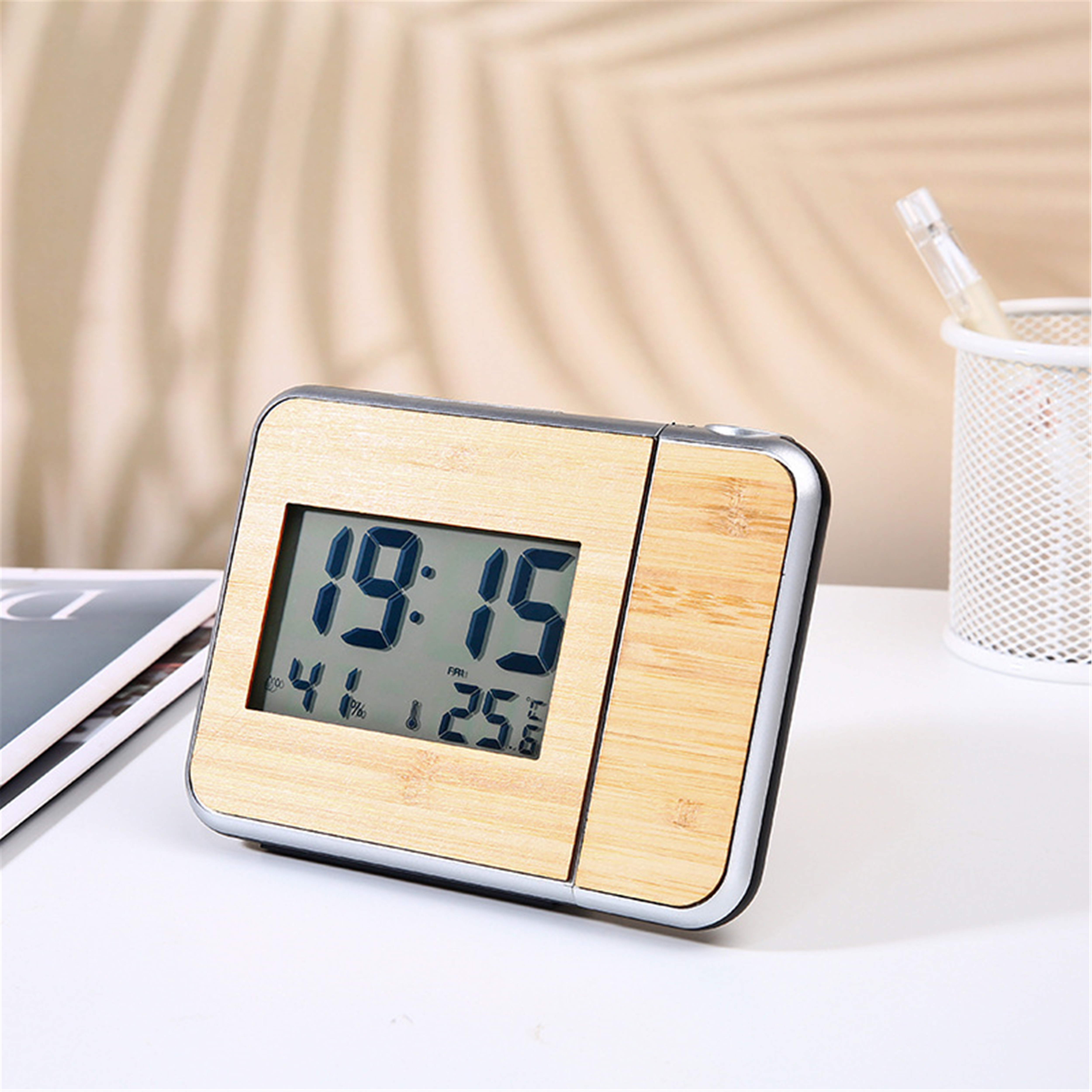 Creative backlight weather clock Home multi-function indoor desktop bamboo wood temperature and humidity digital display projection clock