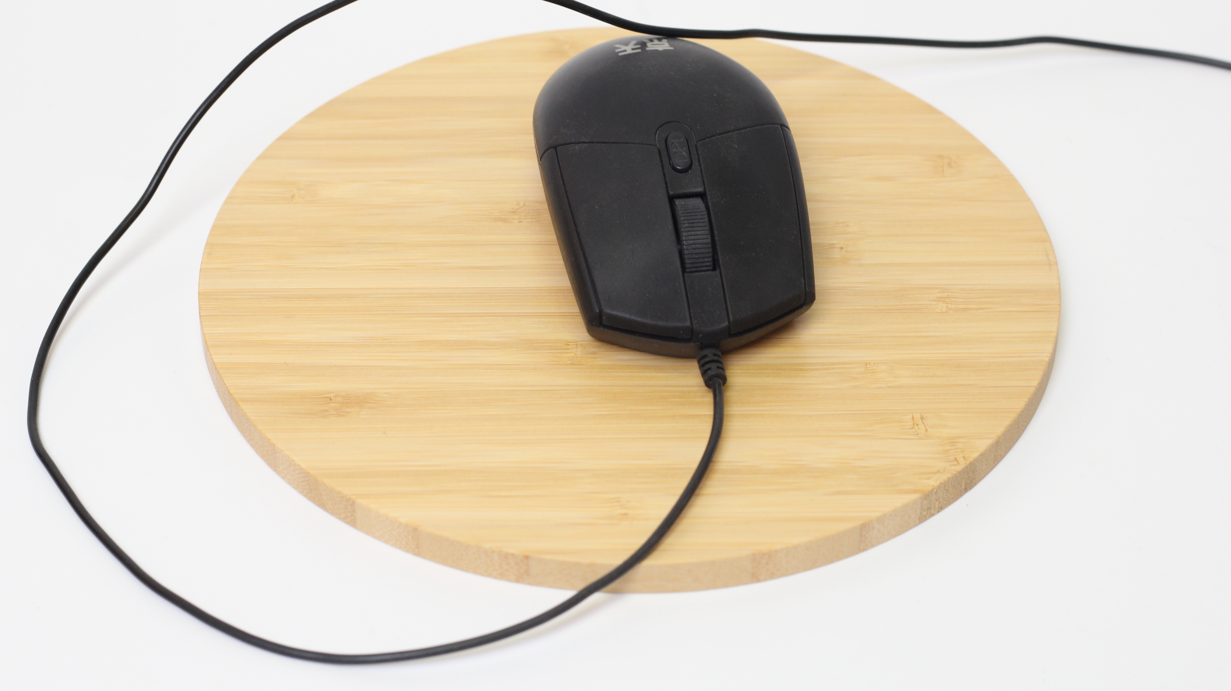 Bamboo wireless mouse pad