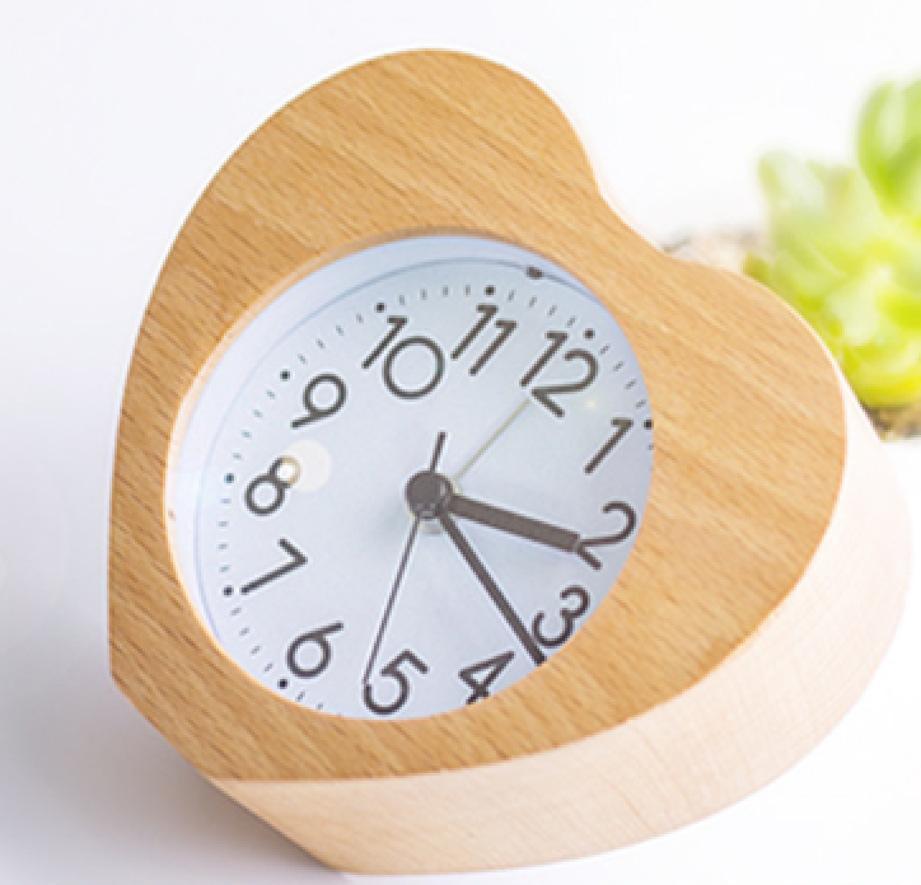 Heart-shaped solid wood clock Student sleepiness alarm clock