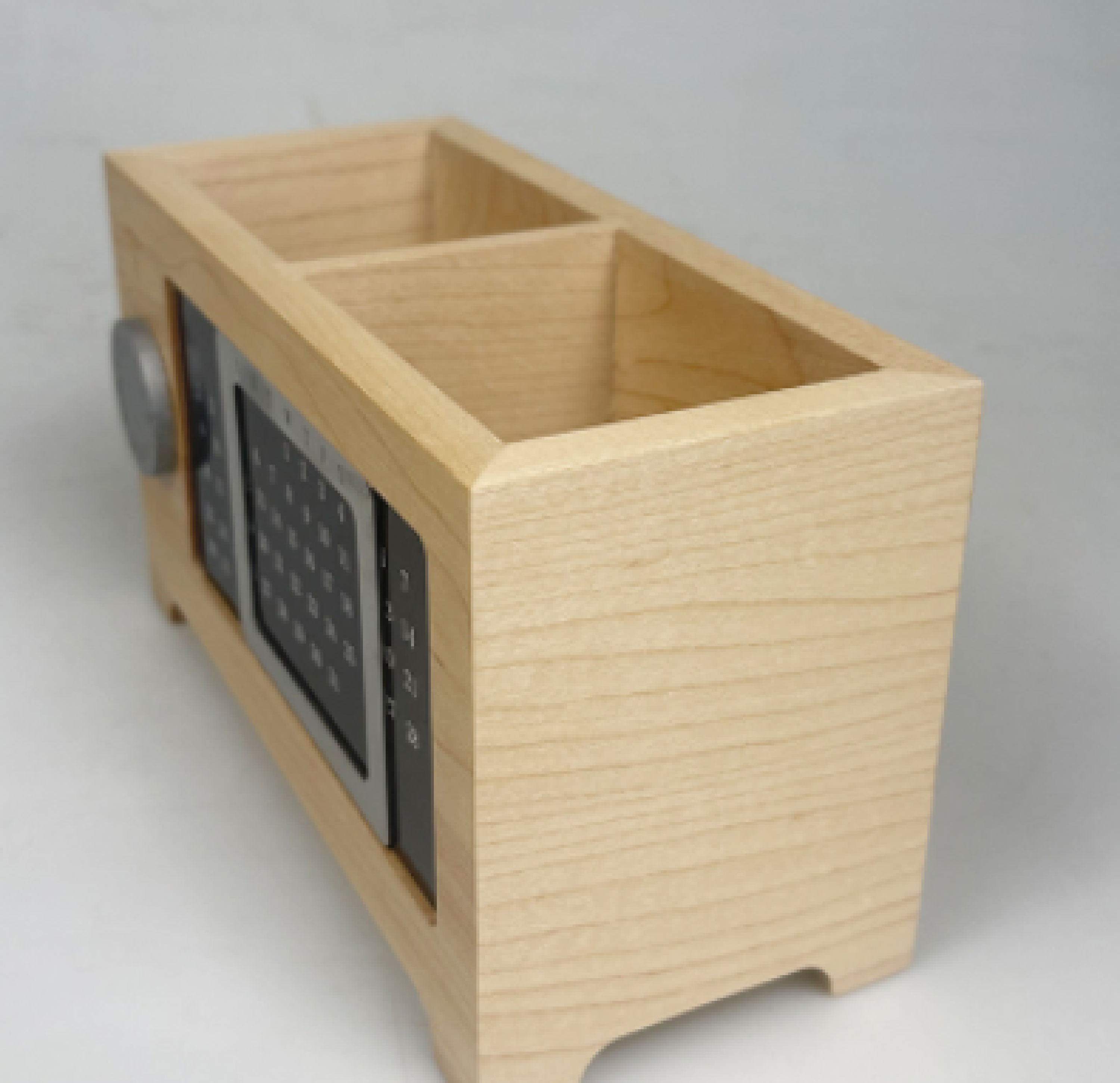 Solid wooden pen holder box, wooden calendar ornaments, office desktop, office supplies, multi-function storage box