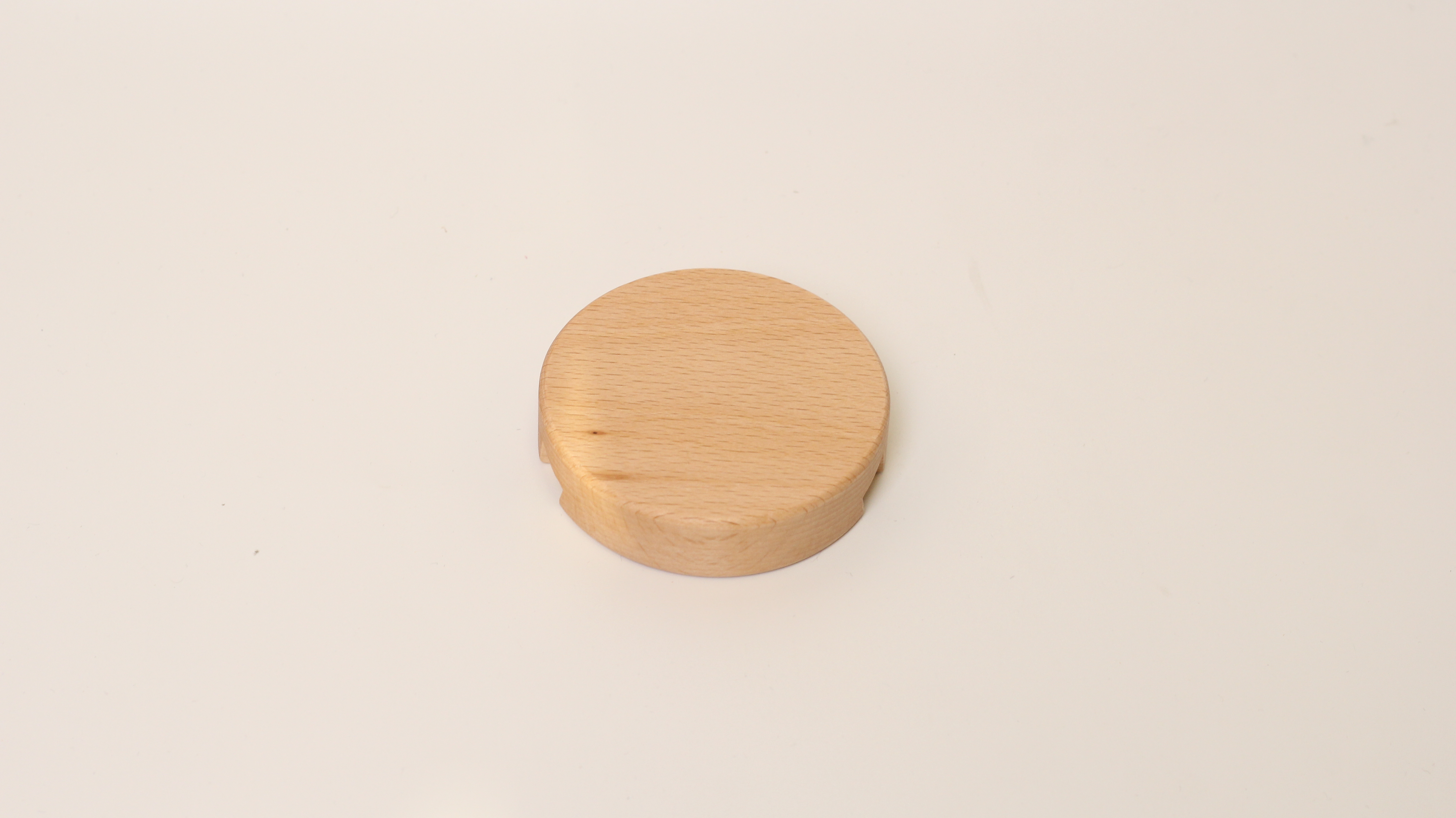 Round bamboo and wood mobile phone bracket