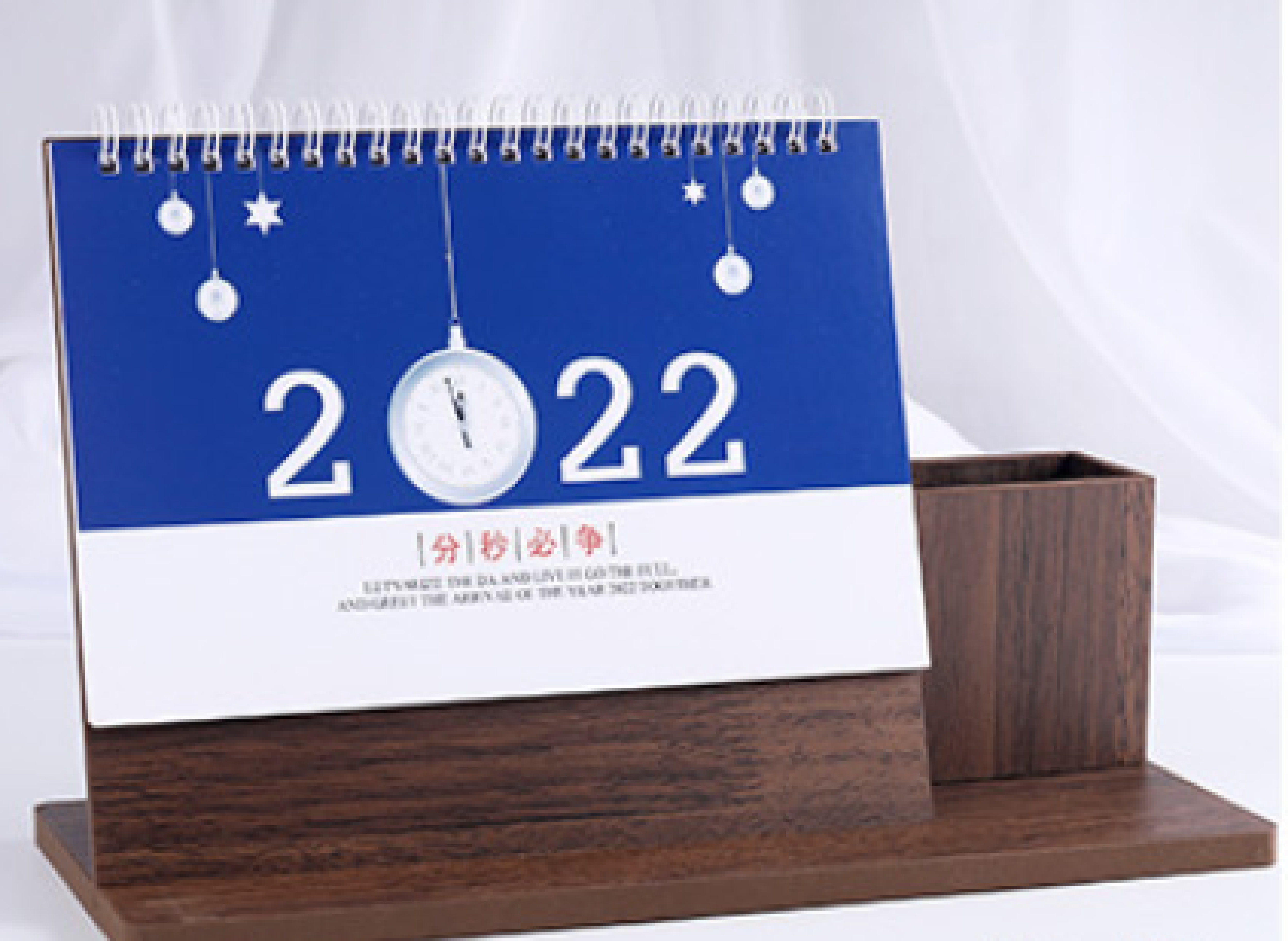 Wooden penholder calendar Creative hollowed out desk calendar